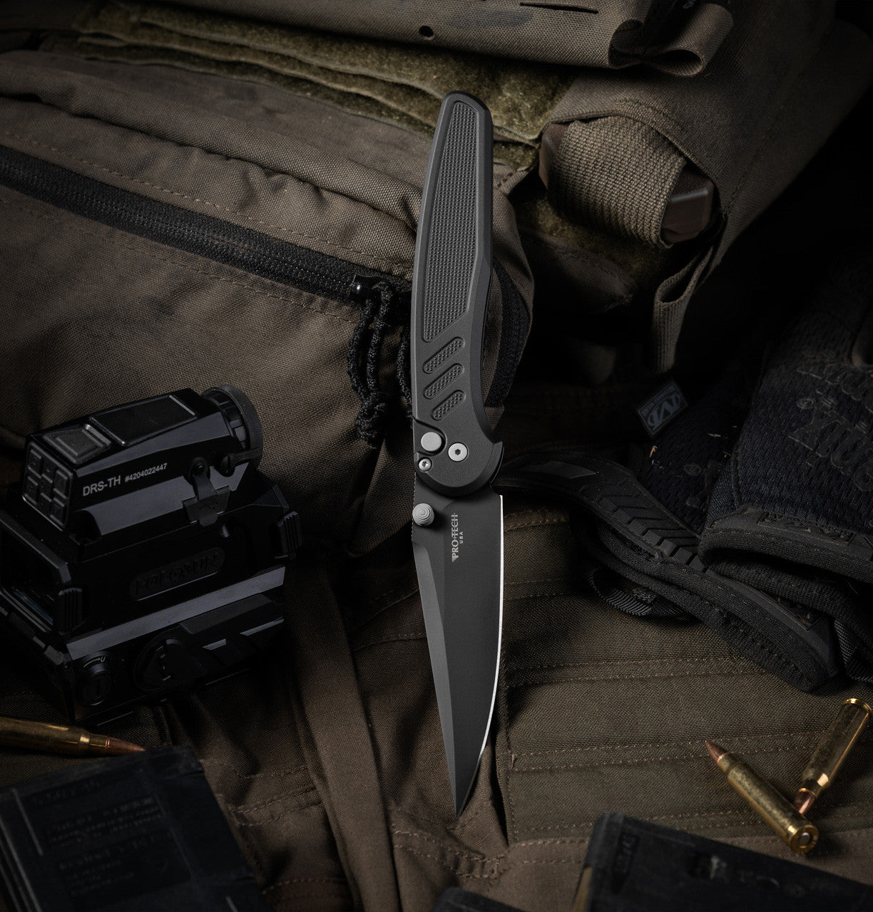 Pro-Tech Avalon Button Lock Knife Knurled Black Alluminum Handles (4.25" DLC MagnaCut)