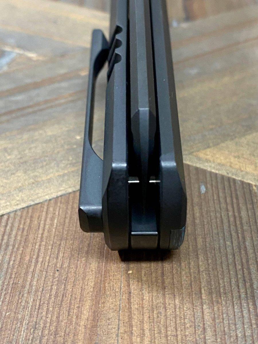 Darcform Slimfoot ARC-110 Flipper 3.5" Black M390 Sheepsfoot Blade Titanium Handles with Blue Fat Carbon Inlay - NORTH RIVER OUTDOORS