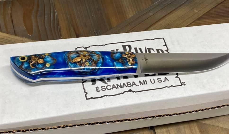 Bark River Puukko 3V Knife Blue Sprucecone - Blue Liners (USA) - NORTH RIVER OUTDOORS