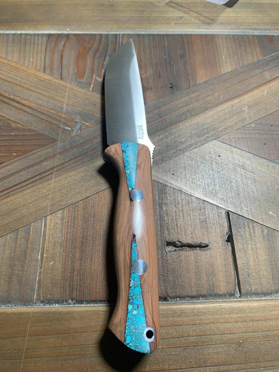 Bravo 1 LT MagnaCut Fixed Blade Texas Fencepost Red & Black Liners (USA) - NORTH RIVER OUTDOORS