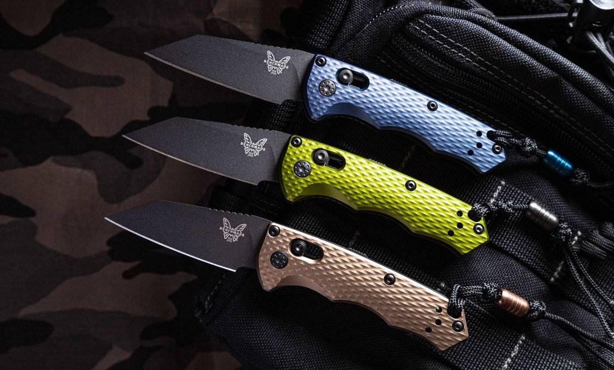 Benchmade 2900BK-2 Auto Immunity Folding Knife 2.49" CPM-M4 Cobalt Black Wharncliffe Woodland Green Handles - NORTH RIVER OUTDOORS