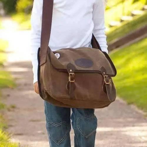 Frost River Premium Carrier Brief Messenger Bag (USA) - NORTH RIVER OUTDOORS