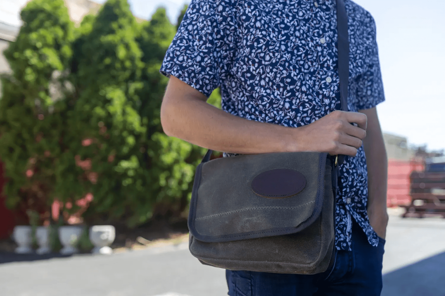 Frost River Saganaga Travel Satchel (USA) - NORTH RIVER OUTDOORS