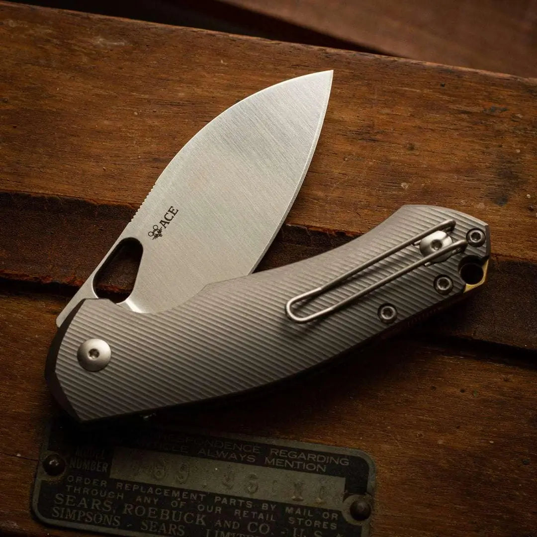GiantMouse Biblio XL Titanium MagnaCut Folding Knife