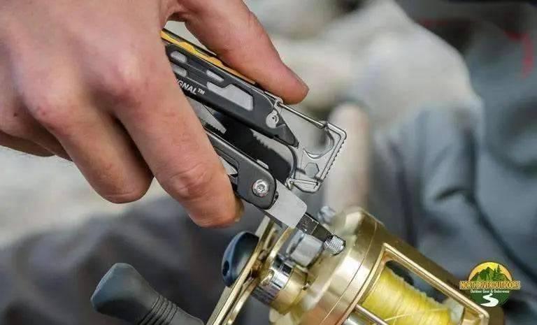 Leatherman Signal 19-in-1 Multi-Tool - NORTH RIVER OUTDOORS