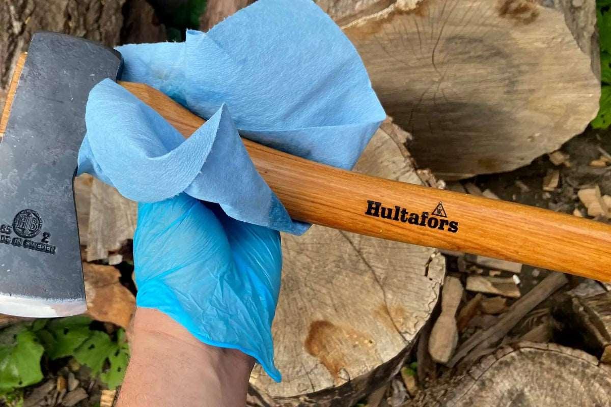 Axe Cleaning & Conditioning - NORTH RIVER OUTDOORS