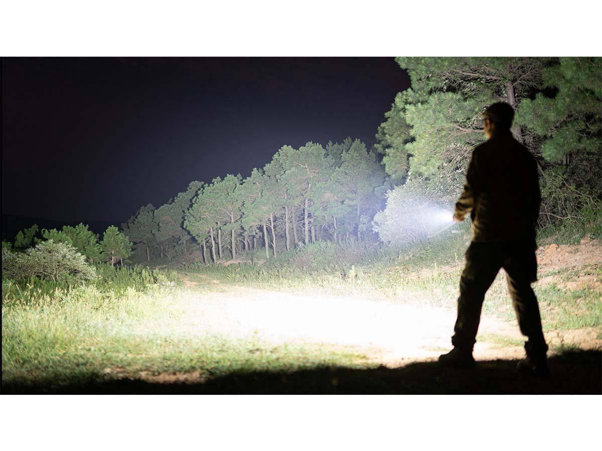 Olight Seeker 3 Pro Rechargeable LED 4200 Lumen Flashlight - NORTH RIVER OUTDOORS