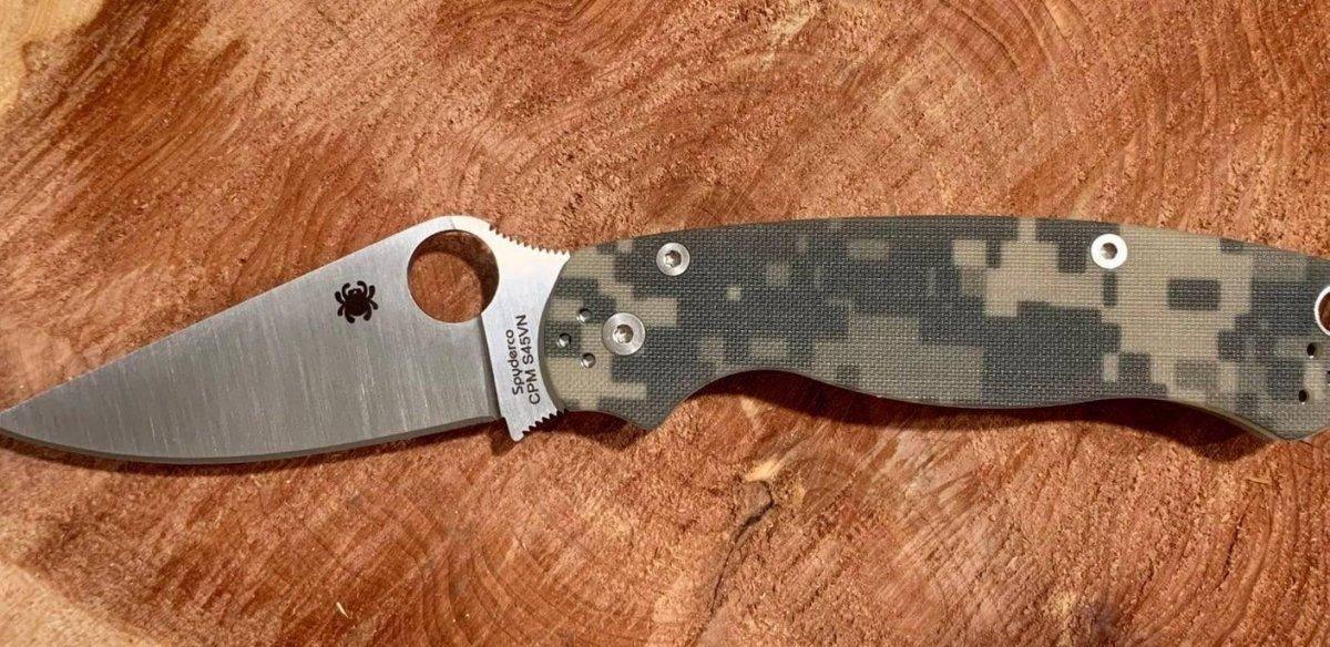 Spyderco Paramilitary 2 Knife CPM-S45VN Satin Blade, Digital Camo Handles - NORTH RIVER OUTDOORS