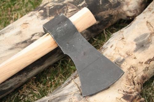 19" Hand Forged Camp & Throwing Tomahawk - NORTH RIVER OUTDOORS