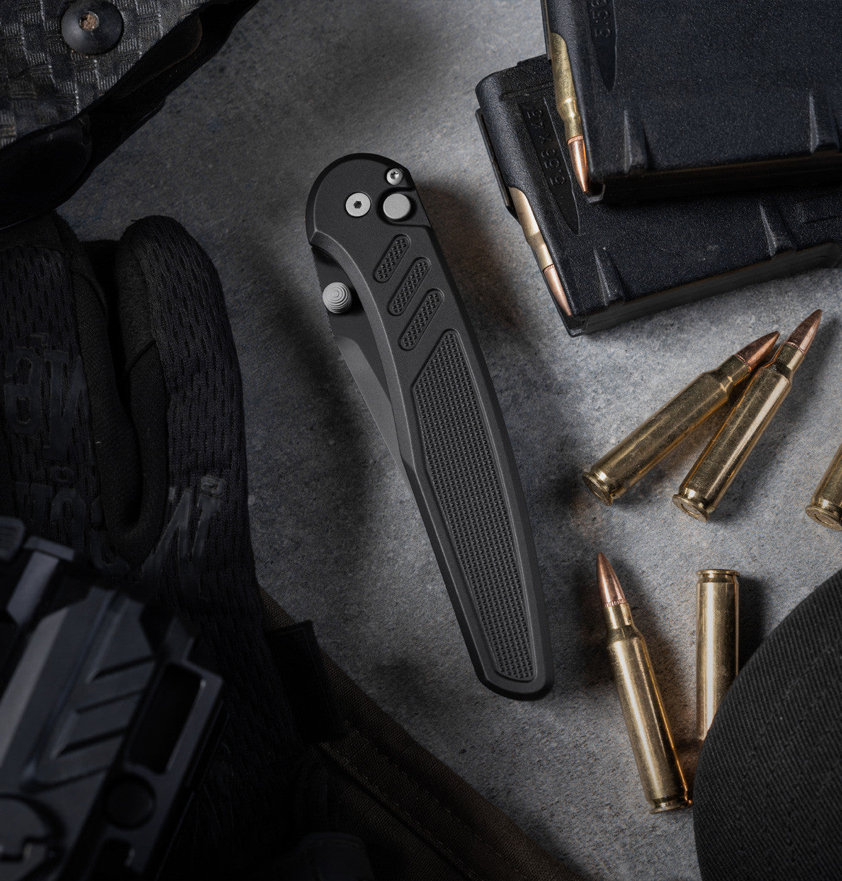 Pro-Tech Avalon Button Lock Knife Knurled Black Alluminum Handles (4.25" DLC MagnaCut)