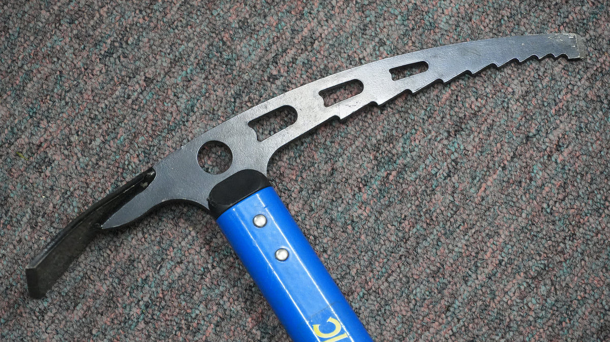 Omega Pacific Mountain Ice Axe (Pre-Owned)