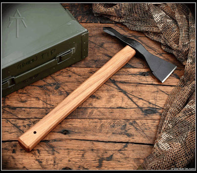 American Tomahawk Model 1 Hickory Handle Black Head (USA) - NORTH RIVER OUTDOORS