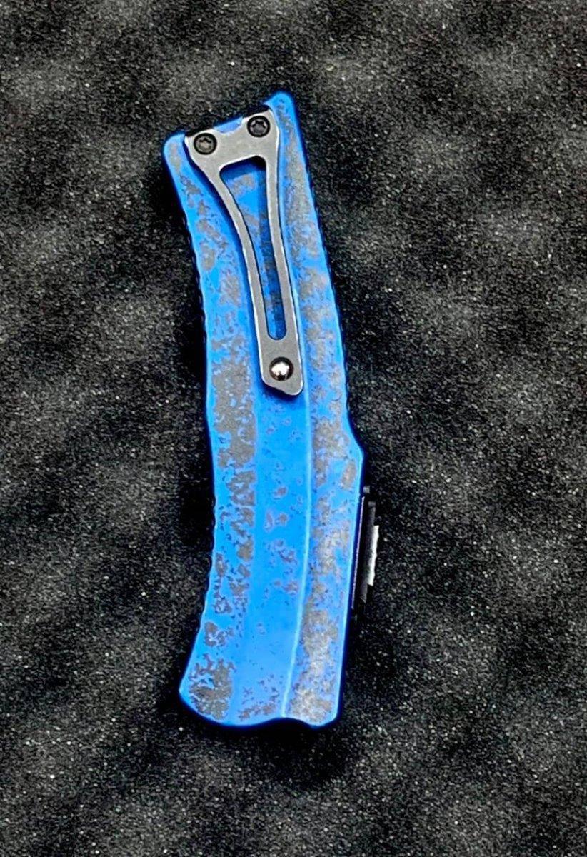 Heretic Roc Hawkbill Auto Knife 3.2" MagnaCut Two Tone Breakthrough Blue Handle - NORTH RIVER OUTDOORS