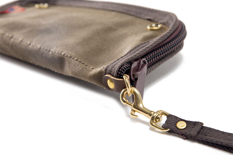 Frost River North Shore Clutch (USA) from NORTH RIVER OUTDOORS