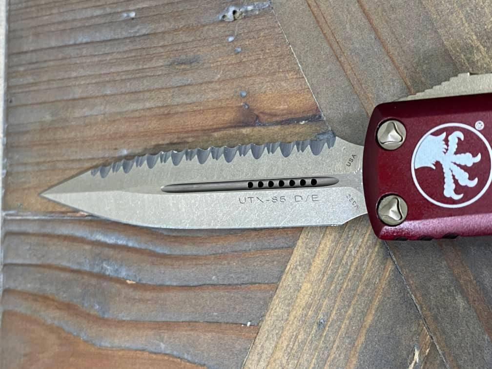Microtech 232-15 MR UTX-85 D/E Bronze Merlot Full Serrated Blade (USA) - NORTH RIVER OUTDOORS