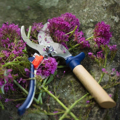 Opinel Hand Pruner Shears - NORTH RIVER OUTDOORS