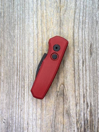 Pro-Tech Runt 5 R5303-Red Magnacut Black DLC Wharnie Blade Solid Red Aluminum Handle - NORTH RIVER OUTDOORS