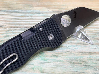 Spyderco MicroJimbo Folding Knife 2.45" S30V Satin Plain Blade Black G10 Handles - NORTH RIVER OUTDOORS