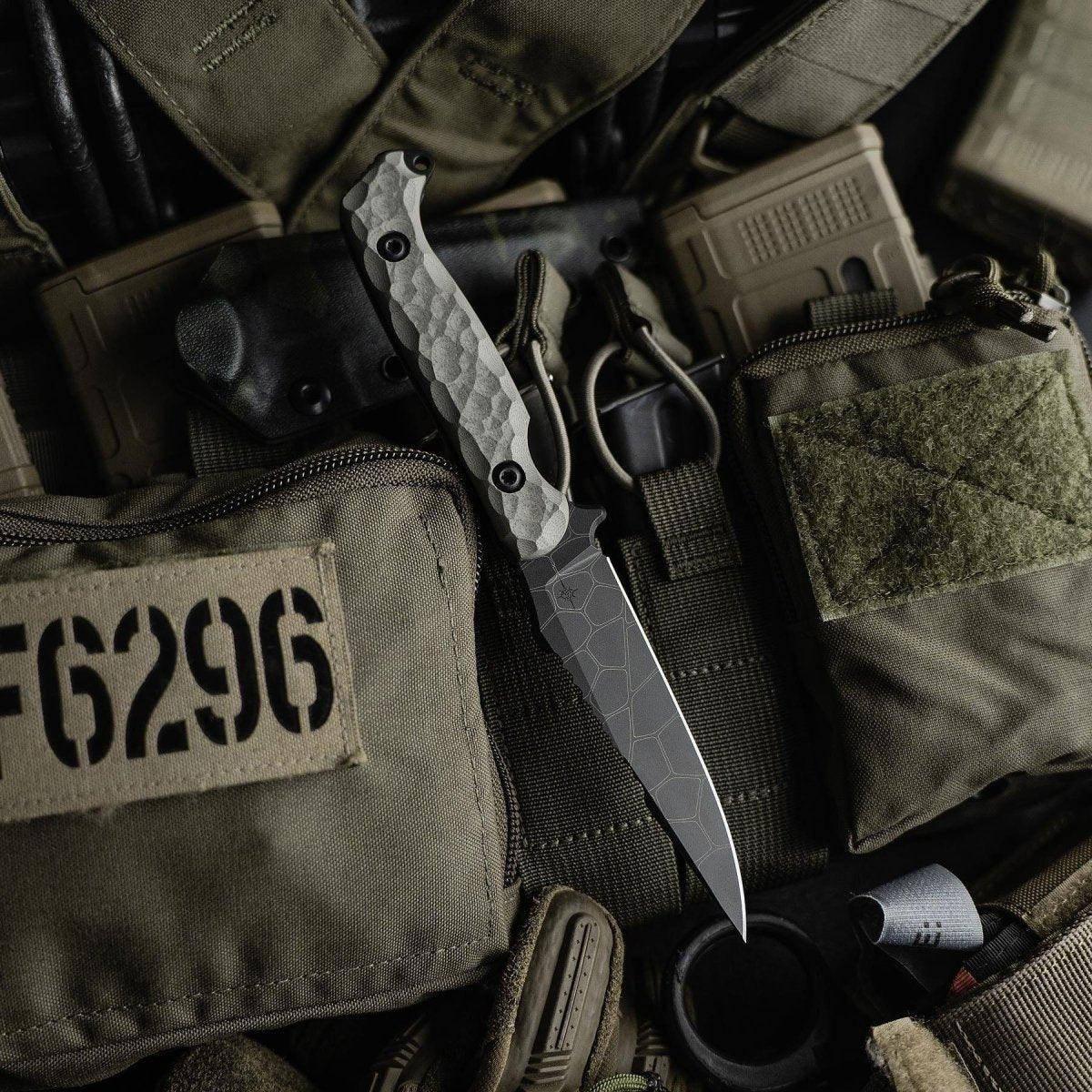 Toor Darter Fixed Blade Knife 4.25" CPM-S35VN Black Etched Double Edge Sawback Vapor Grey G10 (USA) - NORTH RIVER OUTDOORS