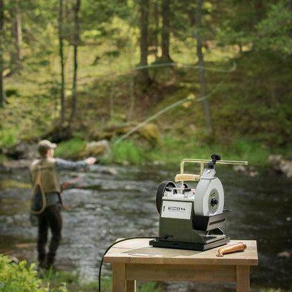 Tormek T-4 Bushcraft – Water Cooled Sharpening System – Knife and Axe Sharpener - NORTH RIVER OUTDOORS