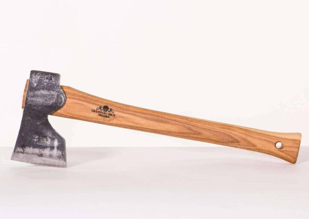 Gränsfors Carpenter’s Hand Forged Axe #465 (Sweden) from NORTH RIVER OUTDOORS